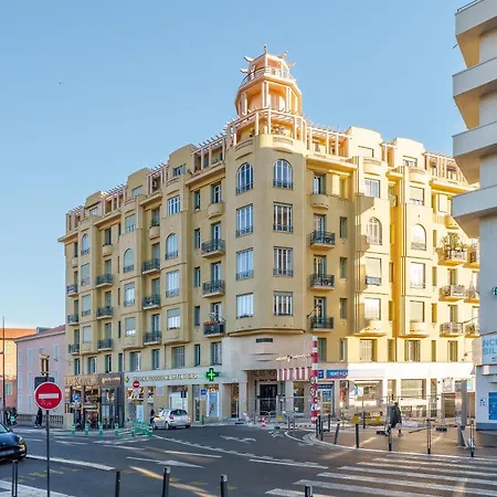 Renting - Auber - Elegant Bright View Station Ac Elevator * Nizza